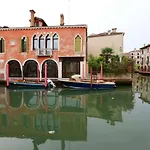 Ca' Falier Blue - 10 Min From Train And Bus Station Venedig