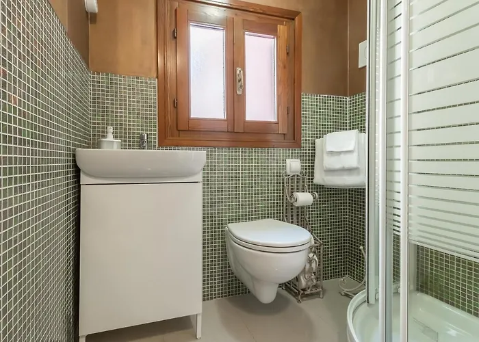 Ca' Falier Blue - 10 Min From Train And Bus Station Apartamento Veneza